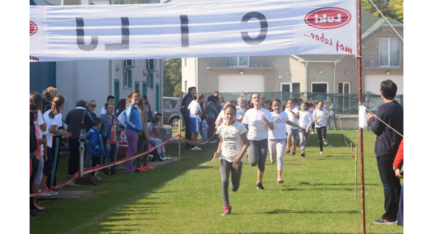 Jesenji kros okupio mnoštvo osnovaca i srednjoškolaca